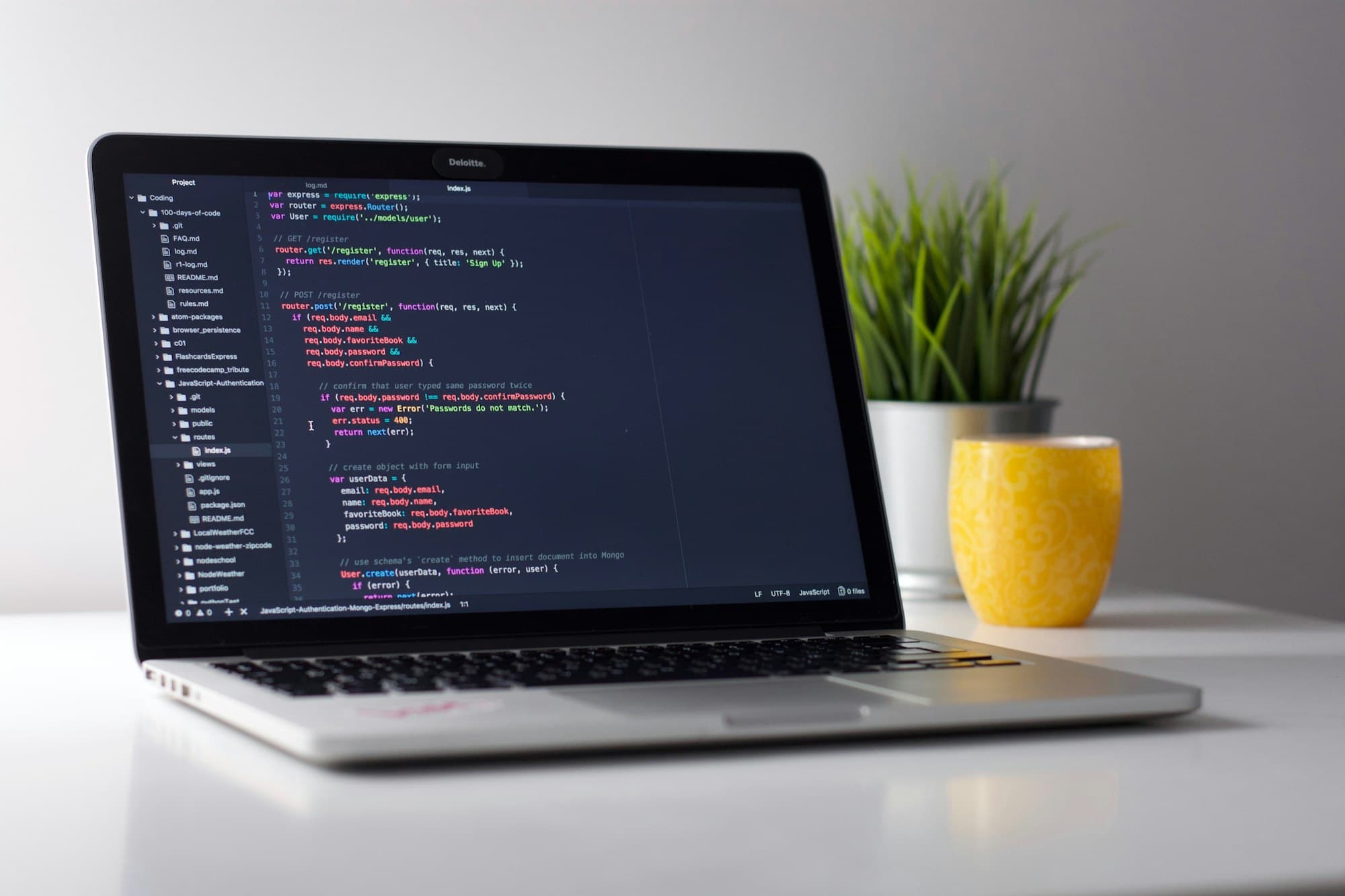 RAG vs Fine-Tuning for Enterprise AI Agents: How to Choose